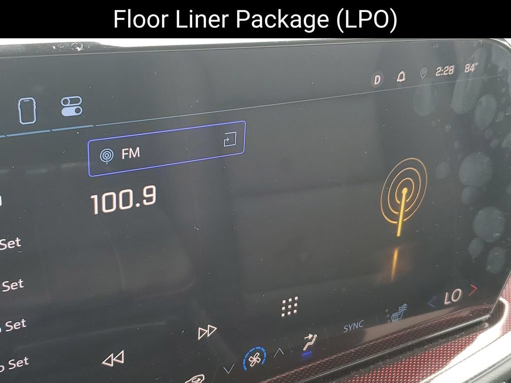 Used 2024 Chevrolet Traverse Z71 w/ LPO, Floor Liner Package AWD/4WD image 15