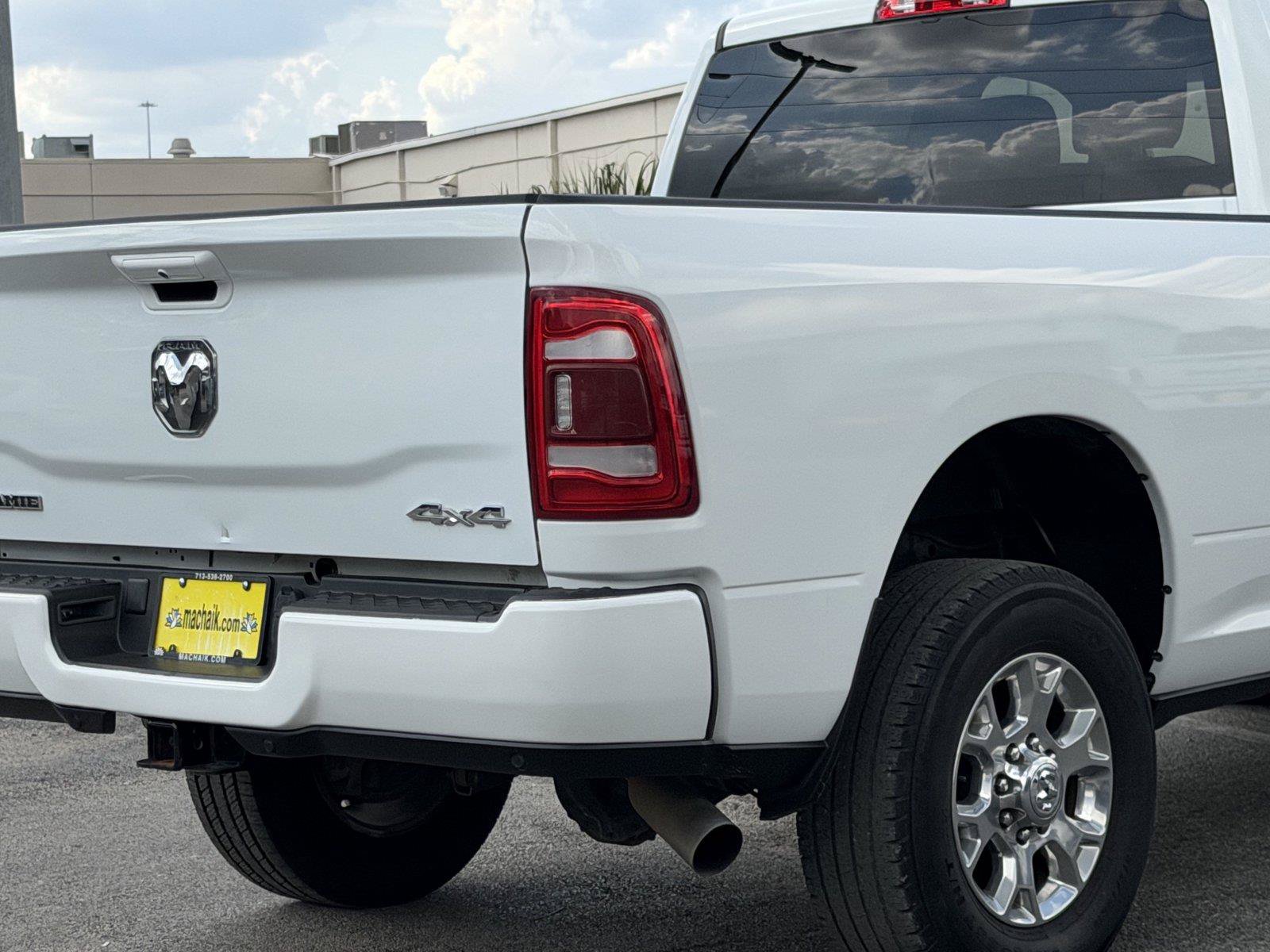 Used 2023 RAM 3500 Laramie AWD/4WD image 11