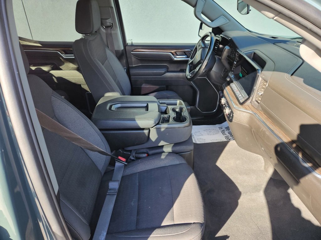 Used 2025 Chevrolet Silverado 1500 LT image 17