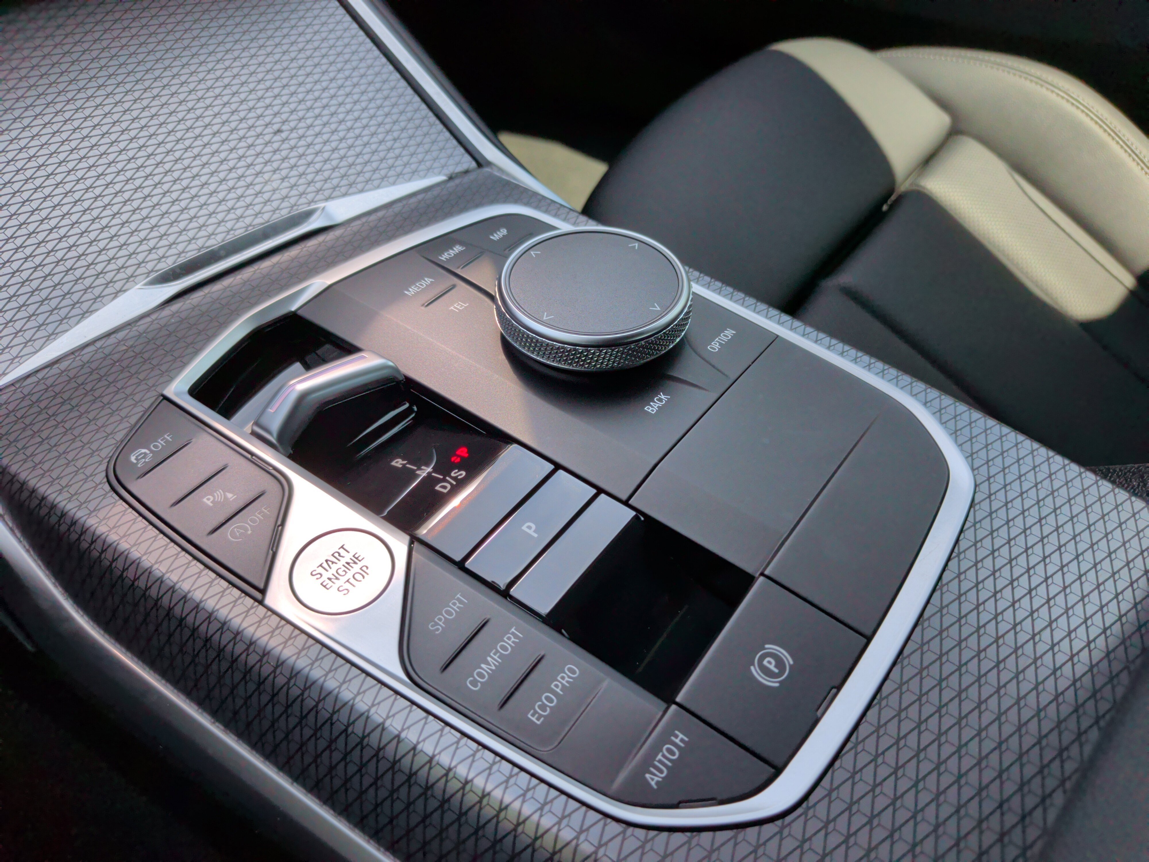 Certified 2023 BMW 330i Sedan w/ M Sport Package RWD image 19