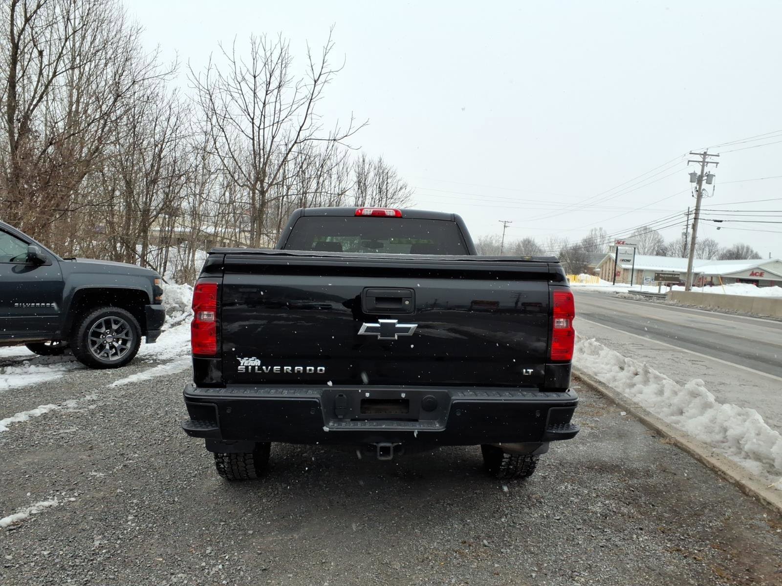 Used 2017 Chevrolet Silverado 1500 LT w/ Midnight Edition image 6