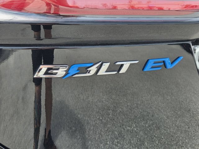 Used 2023 Chevrolet Bolt LT w/ Infotainment Package FWD image 14