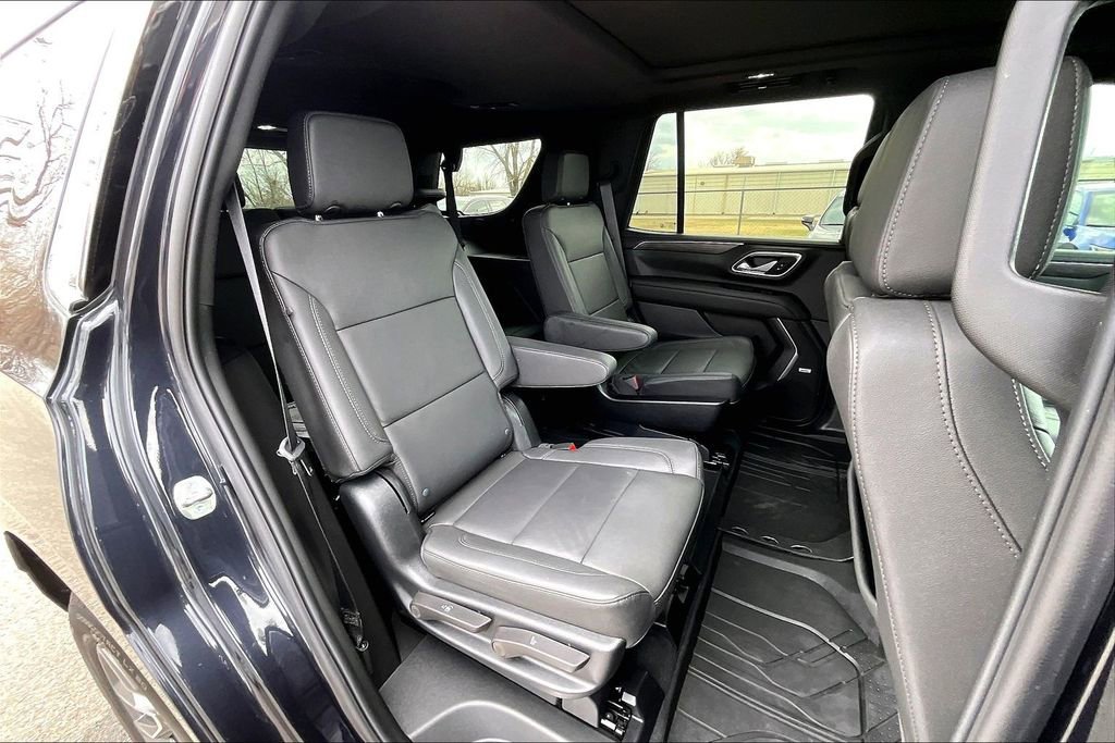 Used 2024 Chevrolet Tahoe LT w/ Luxury Package image 37
