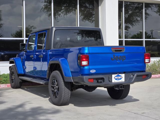 Used 2022 Jeep Gladiator Sport image 5