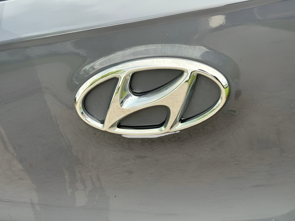 Used 2021 Hyundai Tucson SE w/ Cargo Package FWD image 9