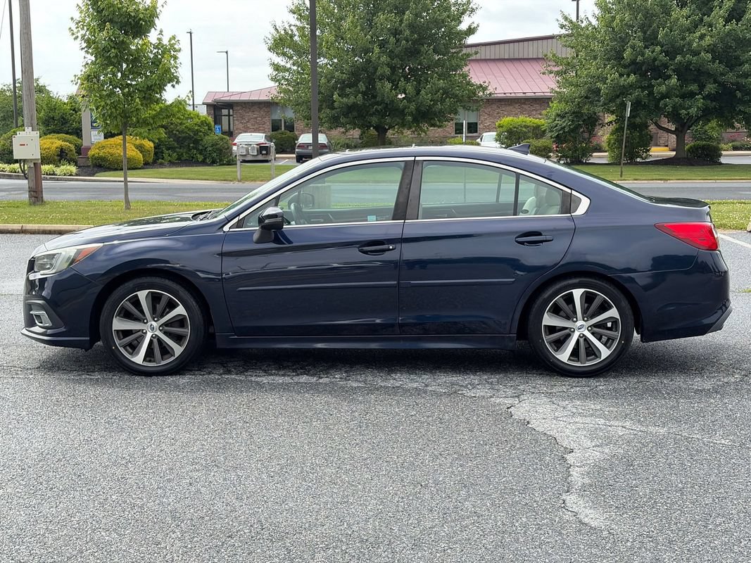 Used 2018 Subaru Legacy 2.5i Limited AWD/4WD image 3