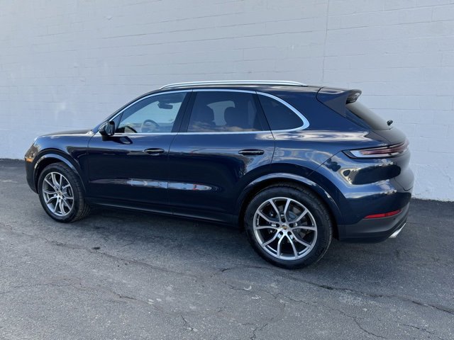 Used 2024 Porsche Cayenne image 5