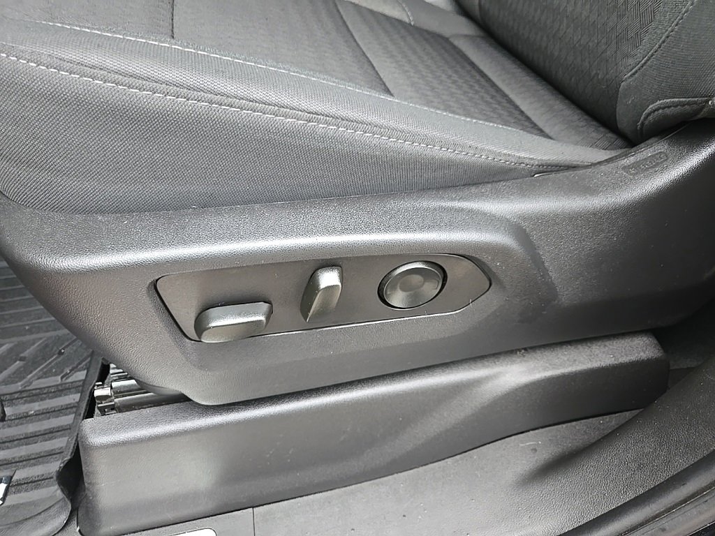 Used 2024 Chevrolet Silverado 2500 LT image 47