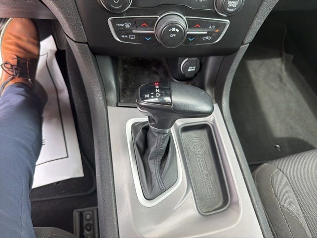 Used 2022 Dodge Charger SXT RWD image 18