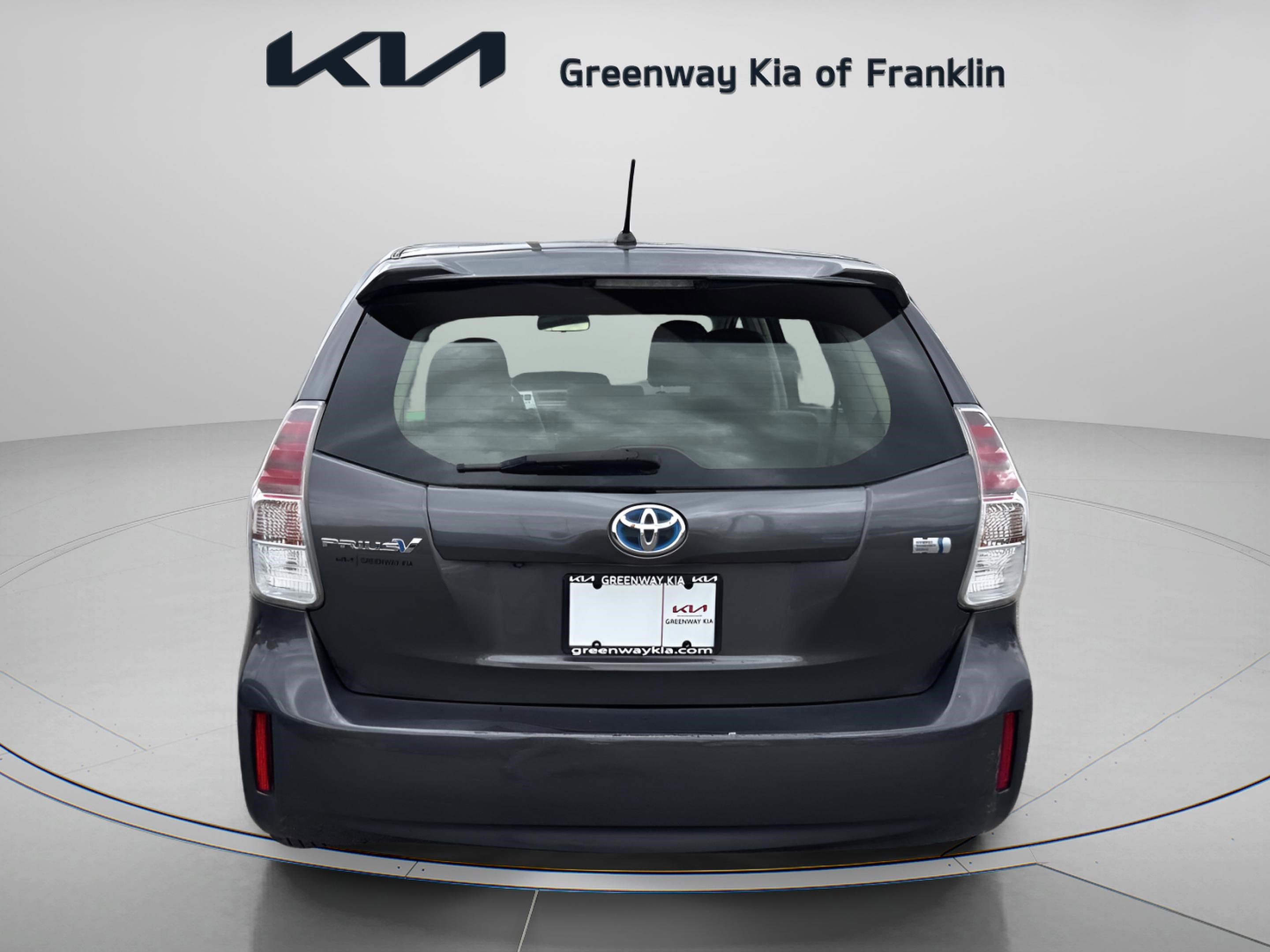 Used 2016 Toyota Prius V Two image 6