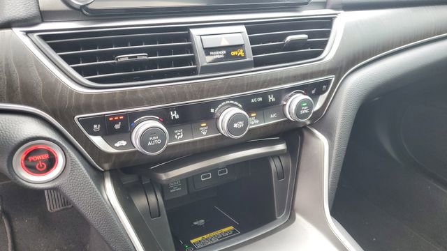Used 2022 Honda Accord Touring image 17