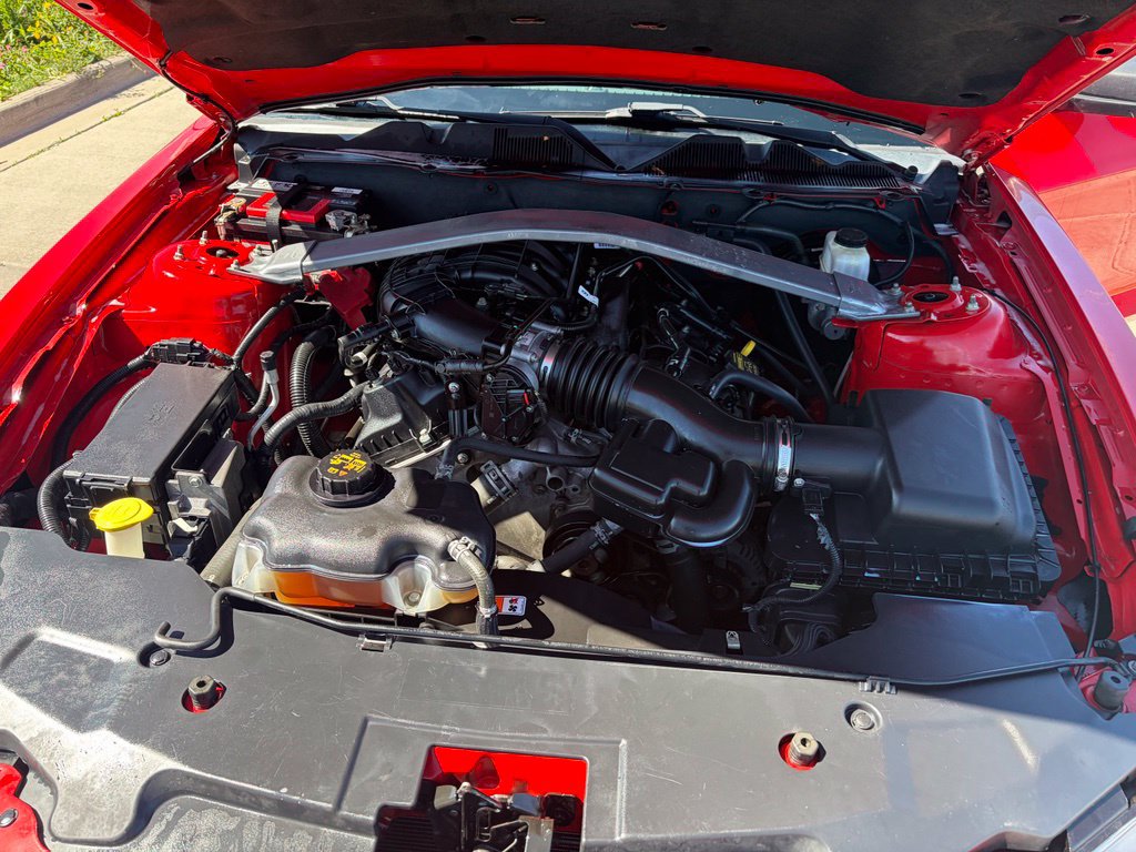 Used 2012 Ford Mustang Convertible RWD image 15