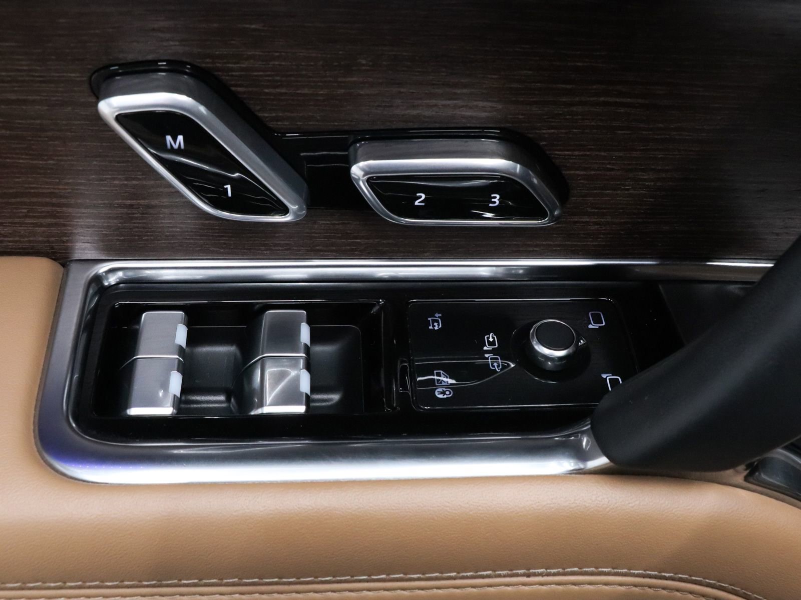 Used 2023 Land Rover Range Rover SE image 13