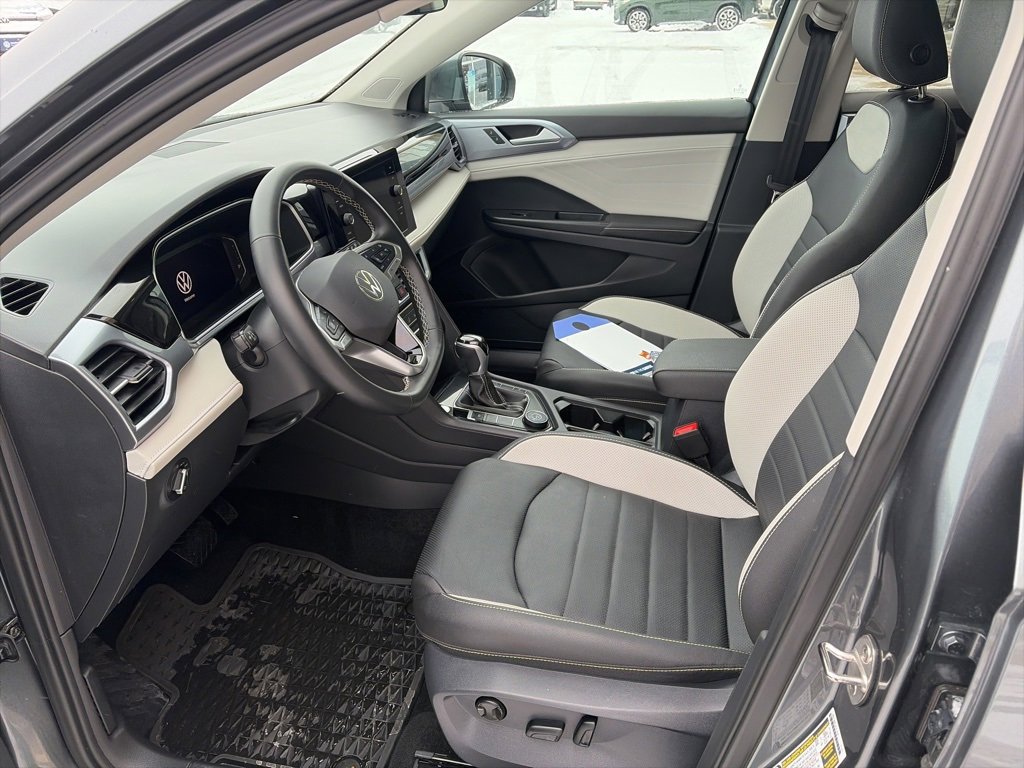 Used 2025 Volkswagen Taos SEL w/ Black Wheel Plus Package image 12