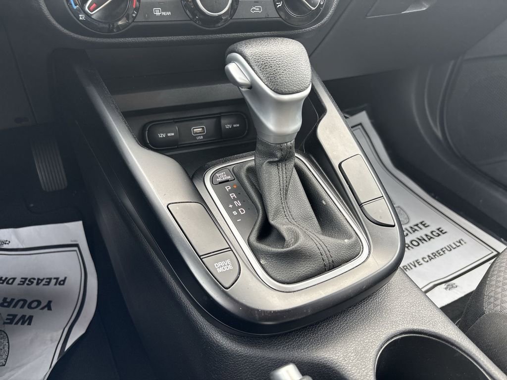 Used 2022 Kia Soul LX image 18