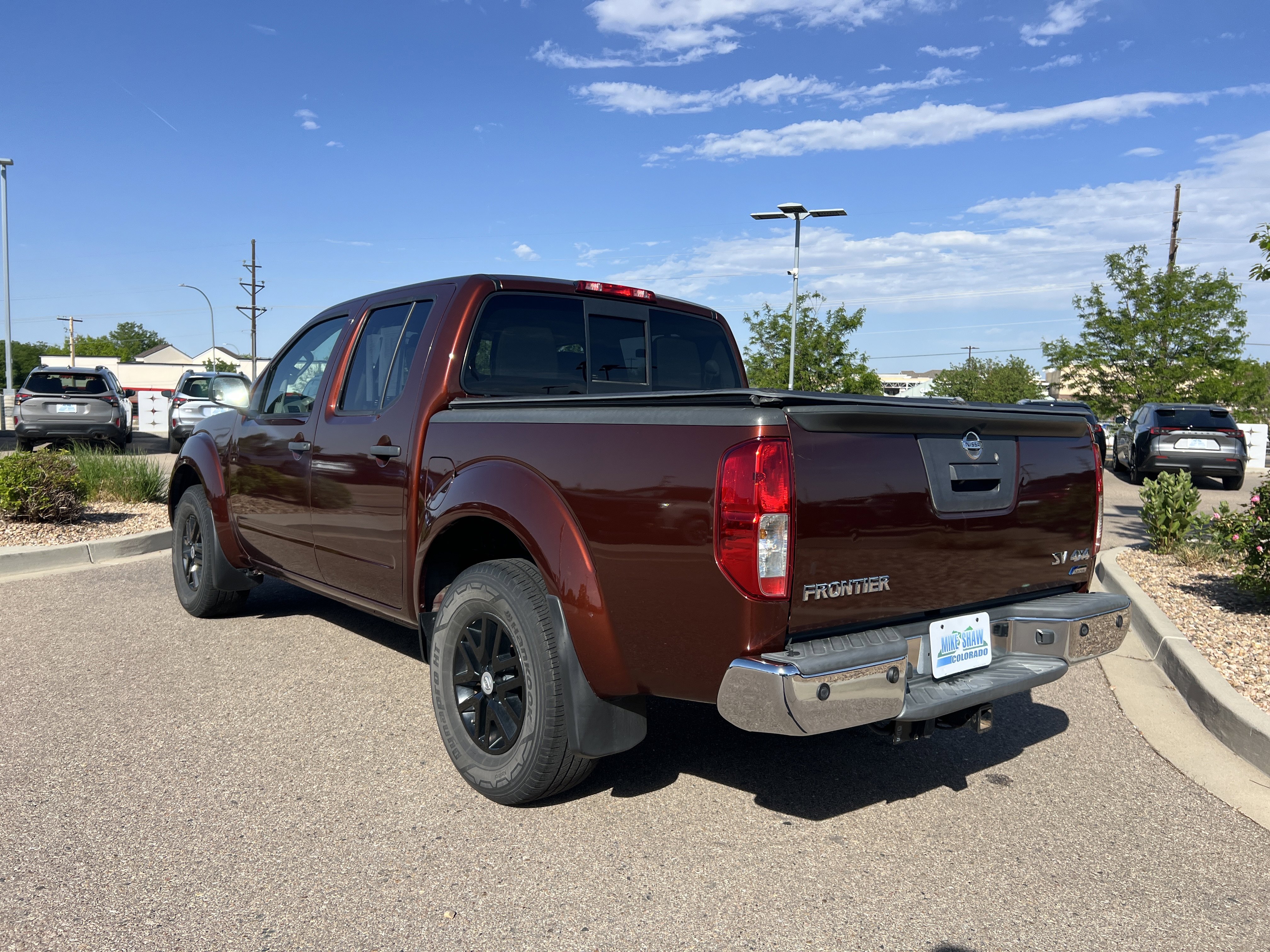 Used 2017 Nissan Frontier SV w/ SV Value Truck Package AWD/4WD image 12