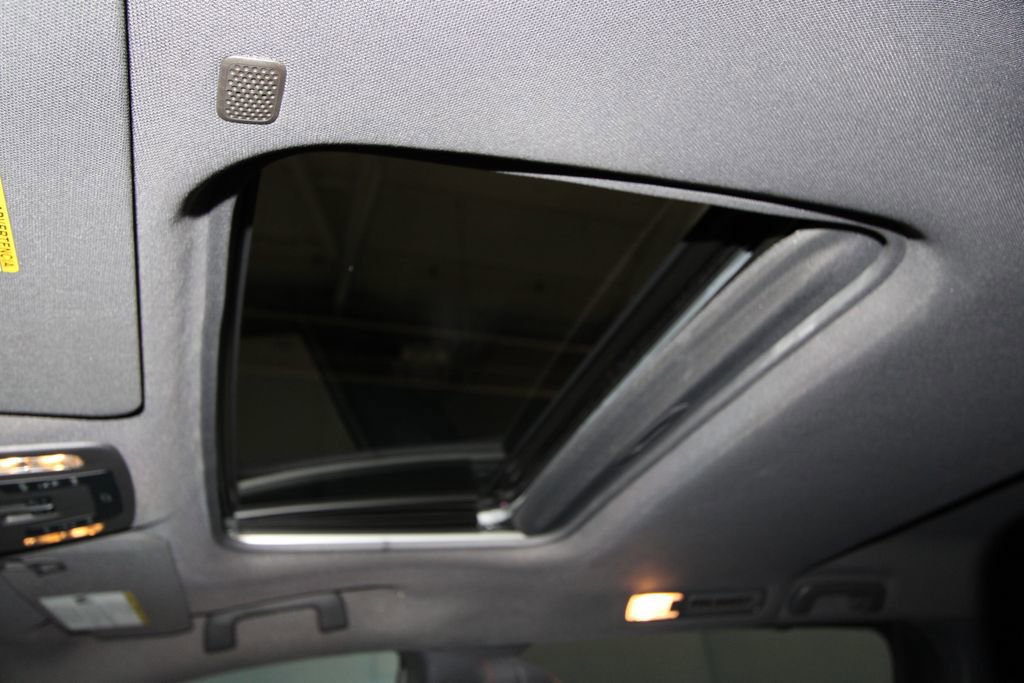 Used 2023 Toyota Sienna XSE image 25