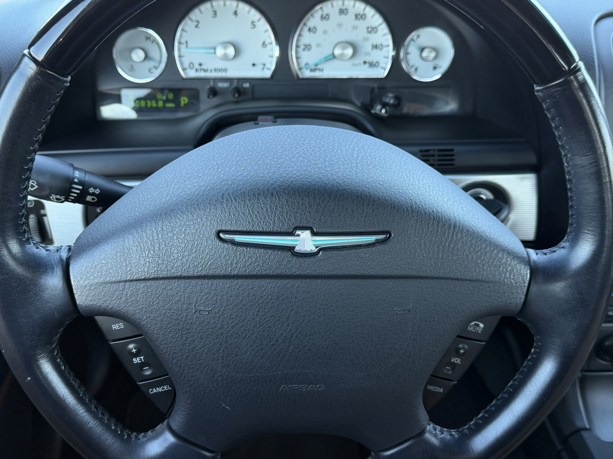 Used 2004 Ford Thunderbird RWD image 16