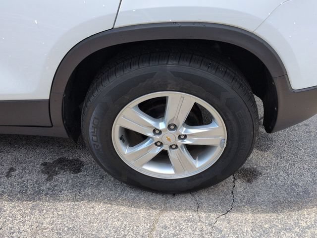 Used 2019 Chevrolet Trax LT w/ LT Convenience Package FWD image 33