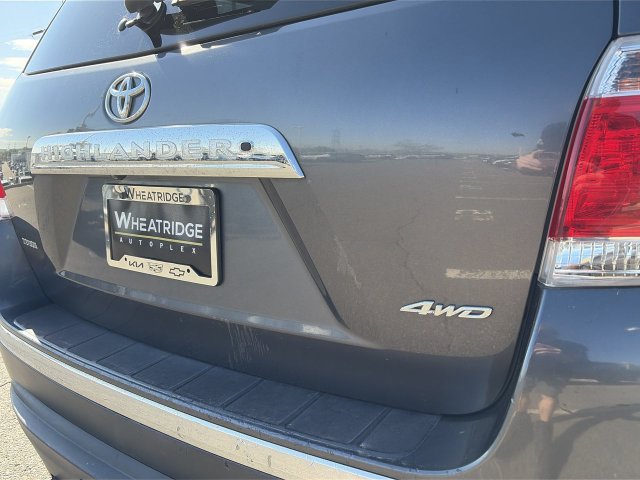 Used 2013 Toyota Highlander Plus w/ Protection Pkg AWD/4WD image 33
