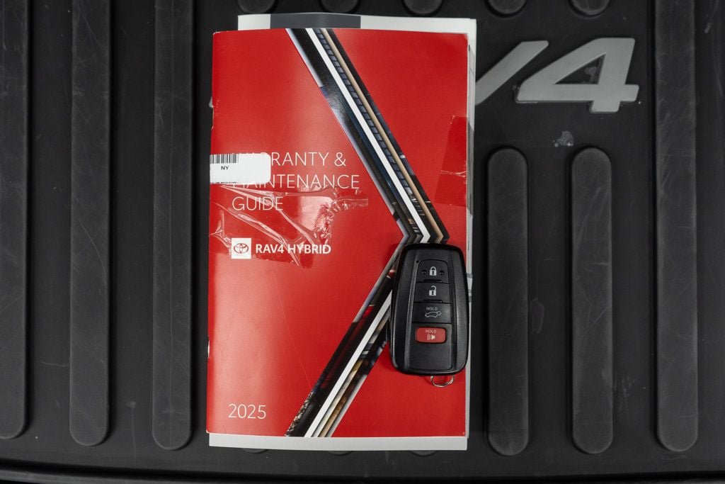 Used 2025 Toyota RAV4 XLE w/ Convenience Package AWD/4WD image 50