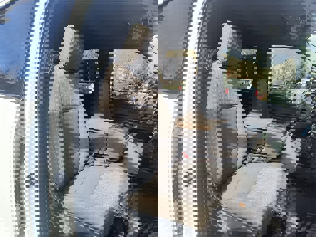 Used 2023 Ford F350 XLT w/ 360-Degree Camera Package image 23