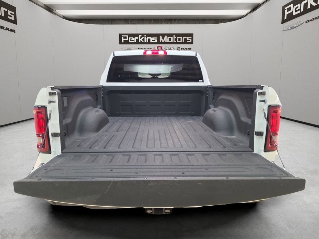 Used 2025 RAM 2500 Big Horn AWD/4WD image 24