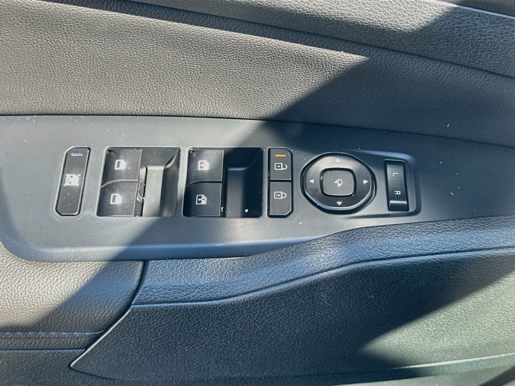 New 2027 Kia Sportage SX FWD image 18