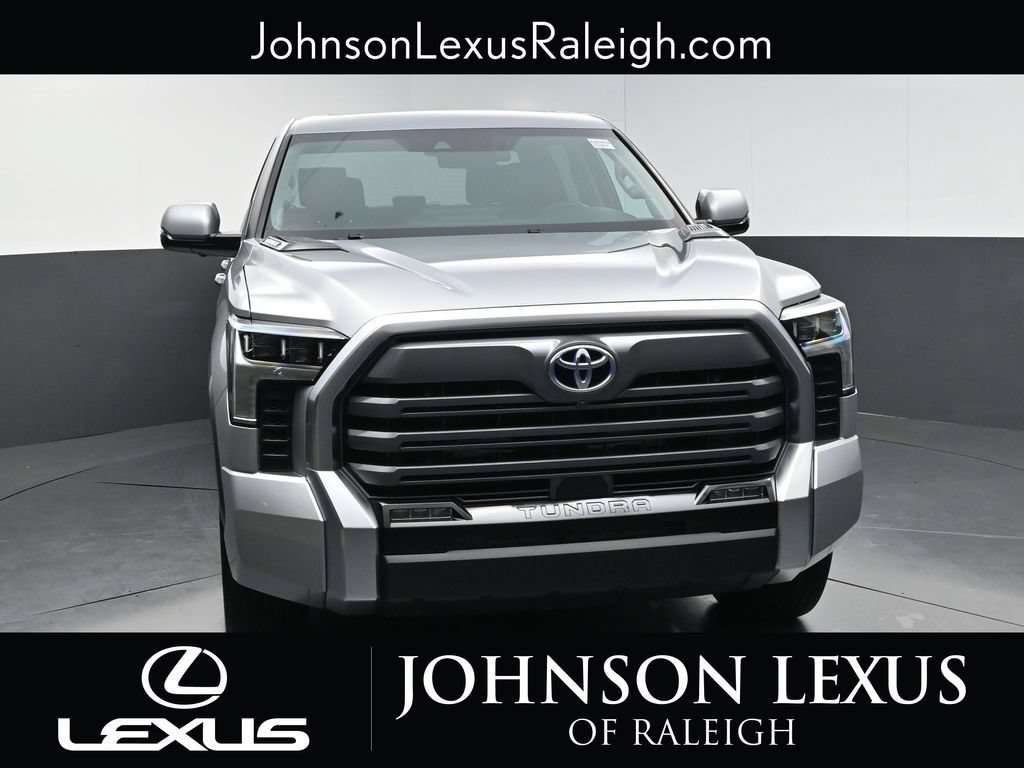 Used 2024 Toyota Tundra Limited AWD/4WD image 4