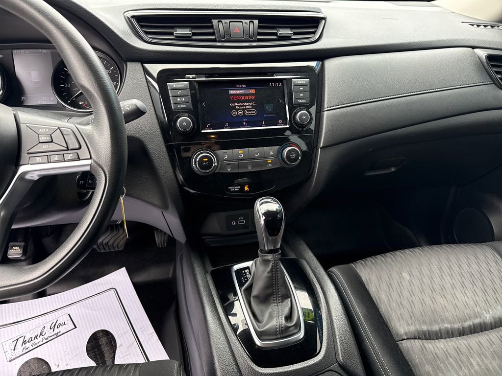 Used 2018 Nissan Rogue S image 21