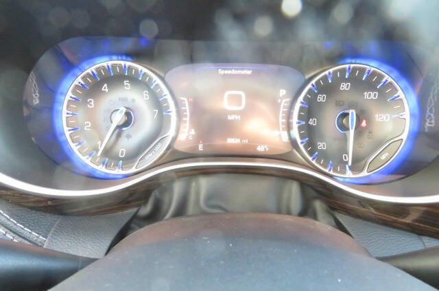 Used 2024 Chrysler Pacifica Limited w/ Trailer Tow Group image 22