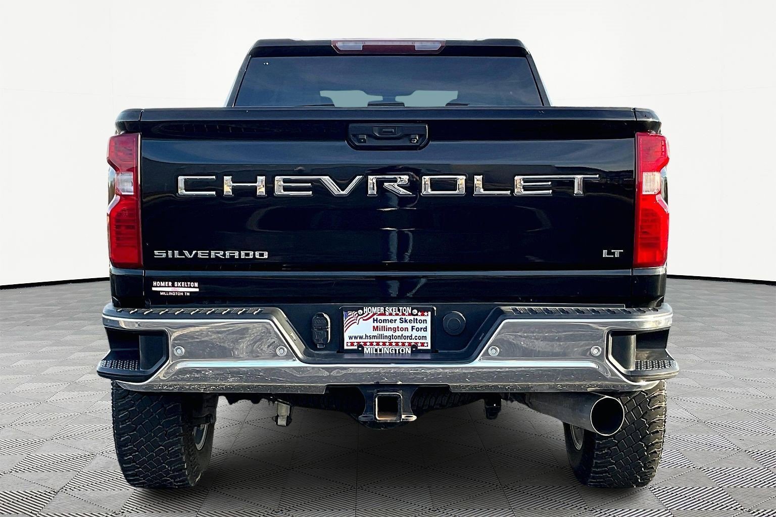 Used 2020 Chevrolet Silverado 2500 LT w/ Texas Edition image 4