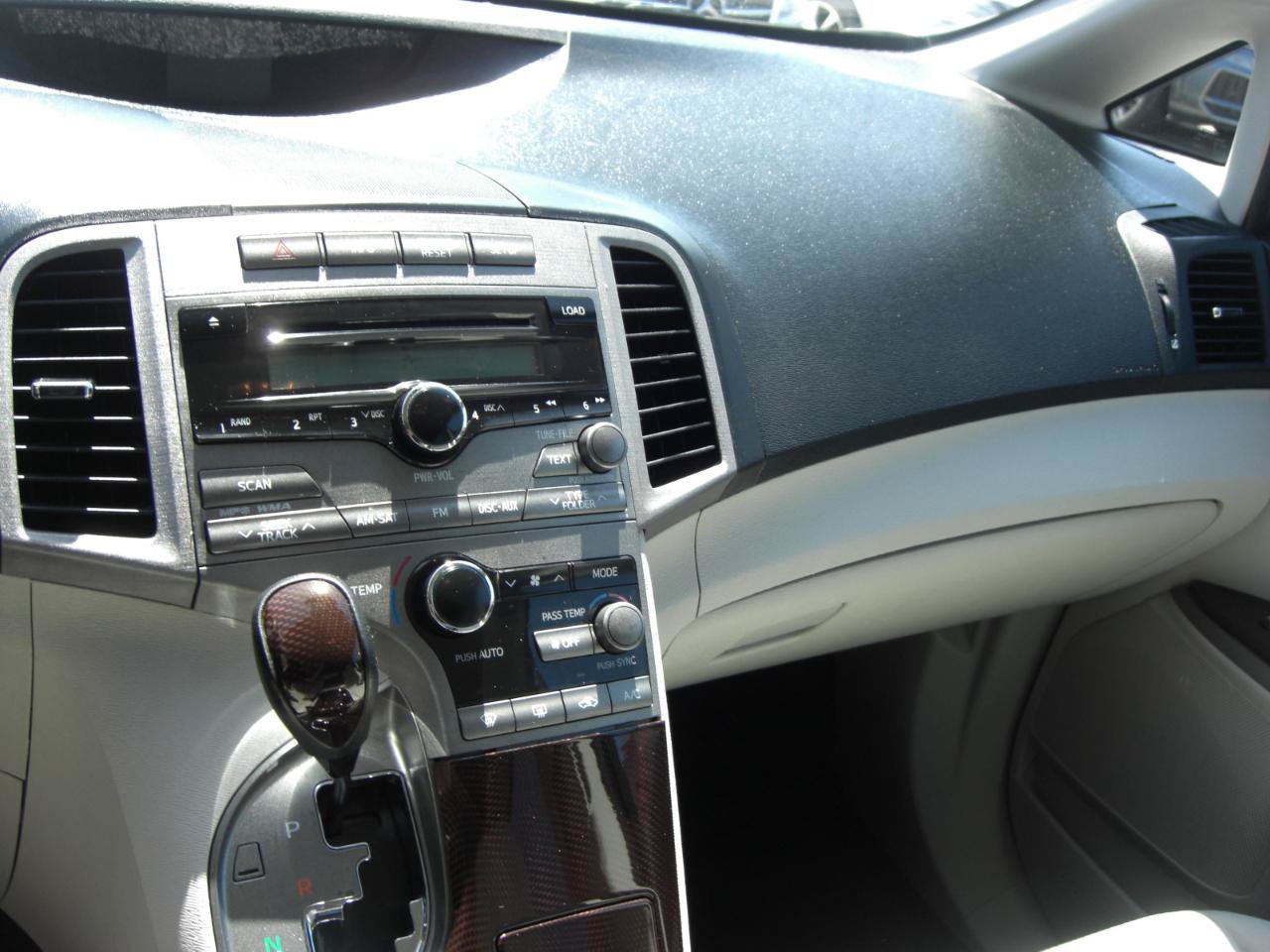 Used 2009 Toyota Venza AWD w/ Convenience Pkg image 9