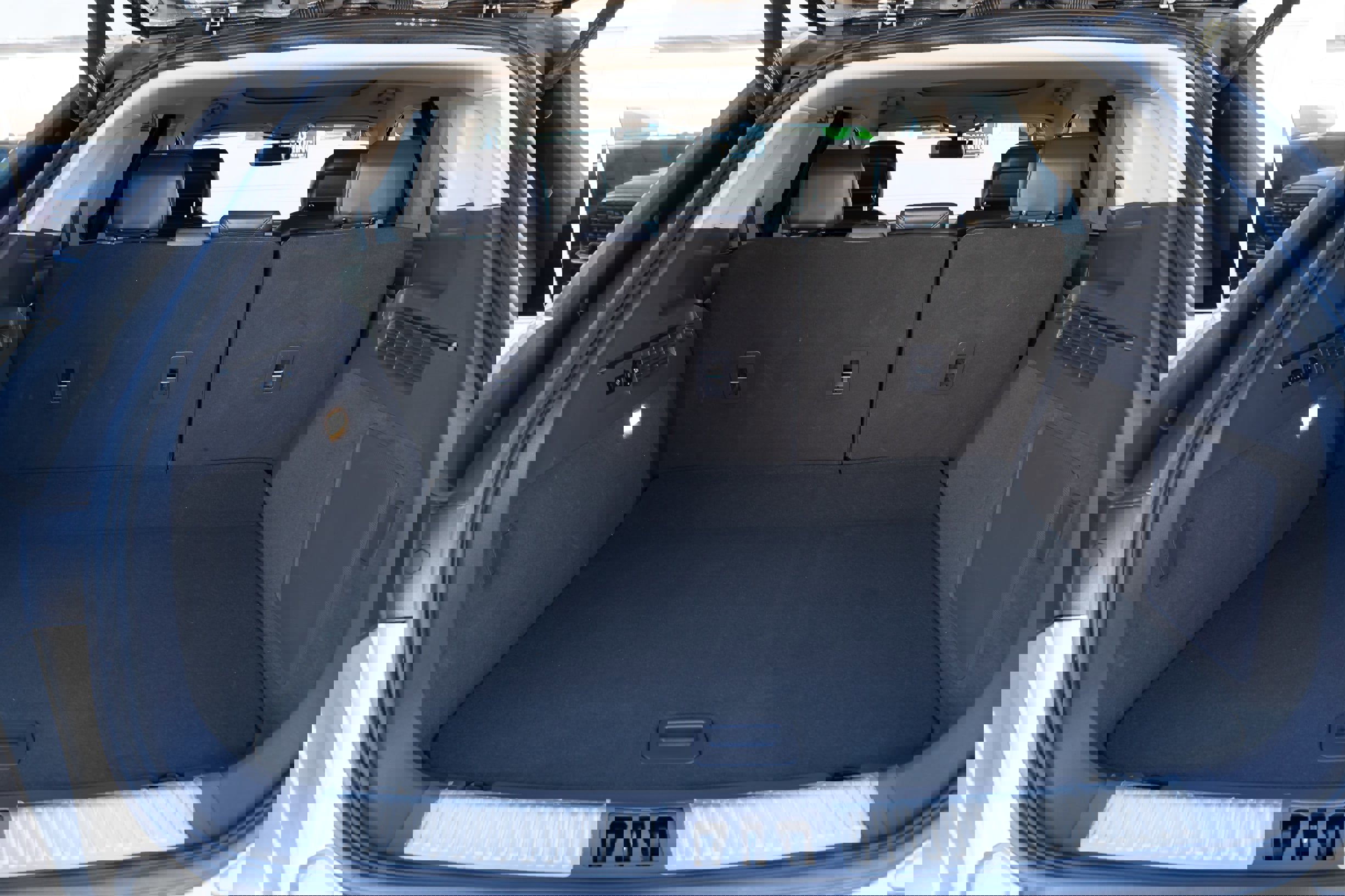 Used 2020 Lincoln Nautilus Reserve w/ Equipment Group 202A image 14