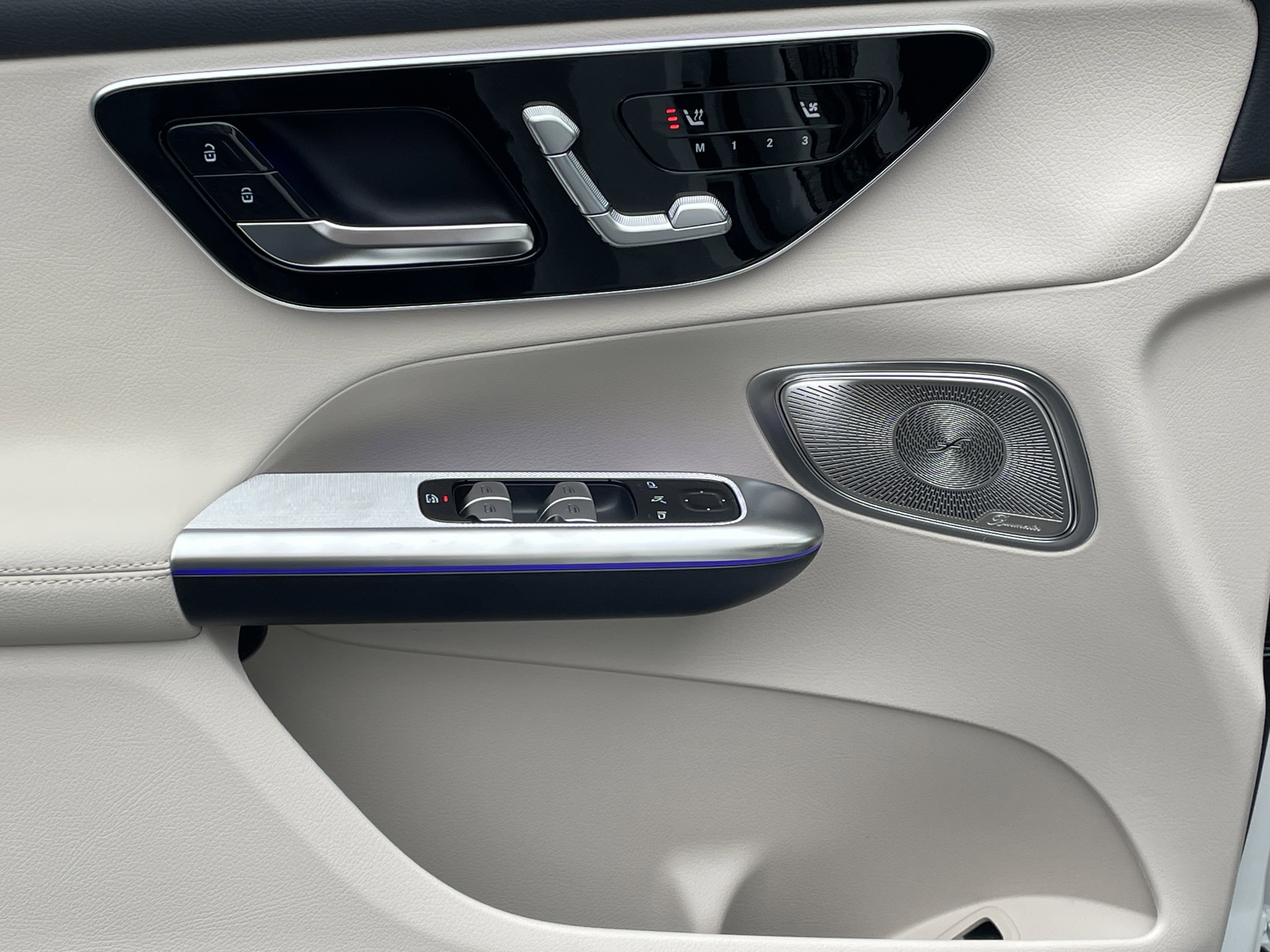 New 2026 Mercedes-Benz GLC 300 4MATIC image 18