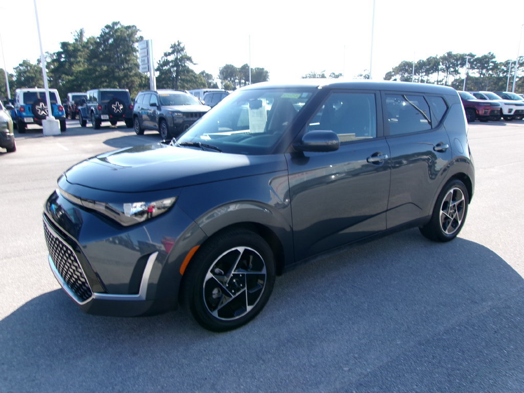 Used 2025 Kia Soul EX