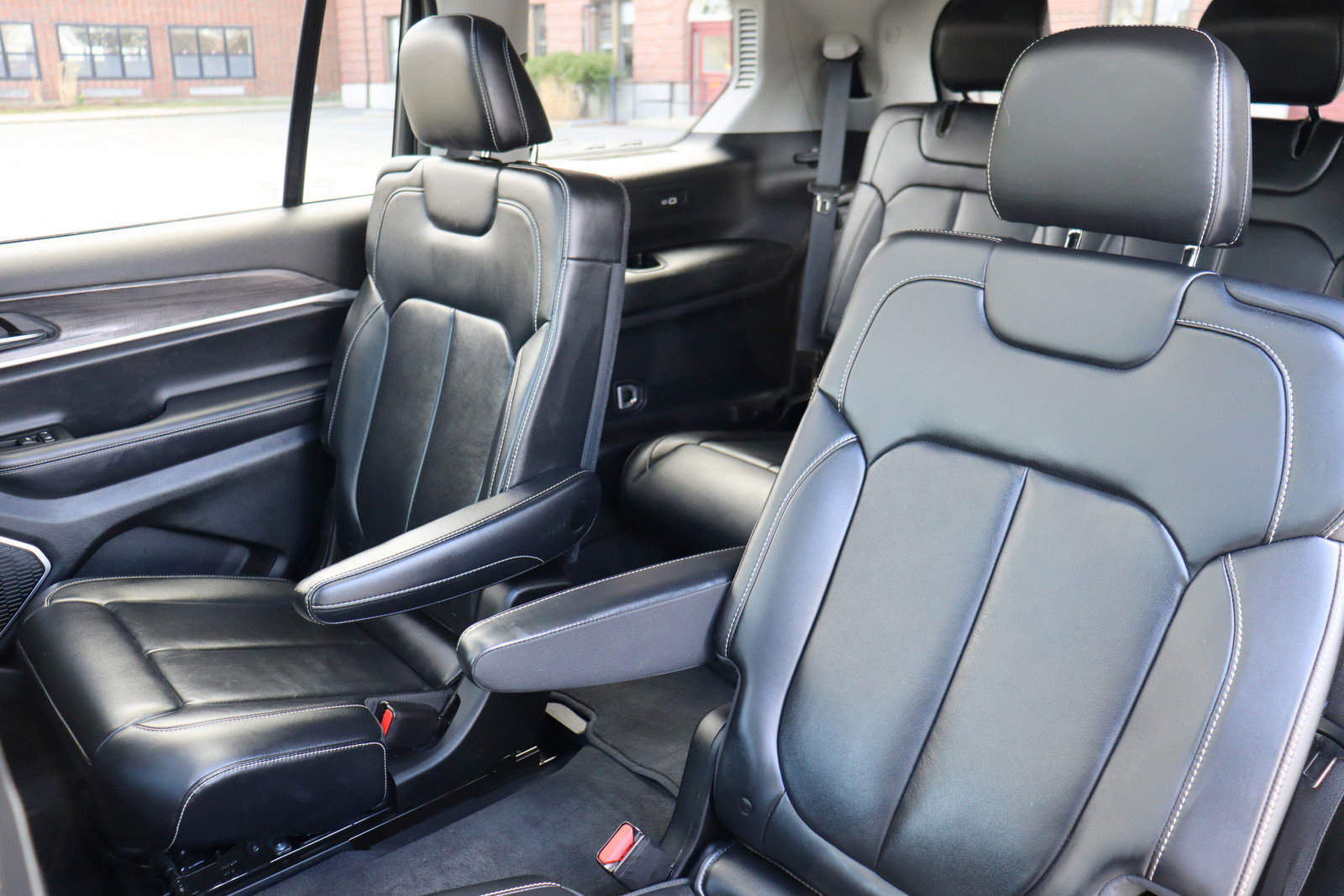 Used 2021 Jeep Grand Cherokee L Limited image 15