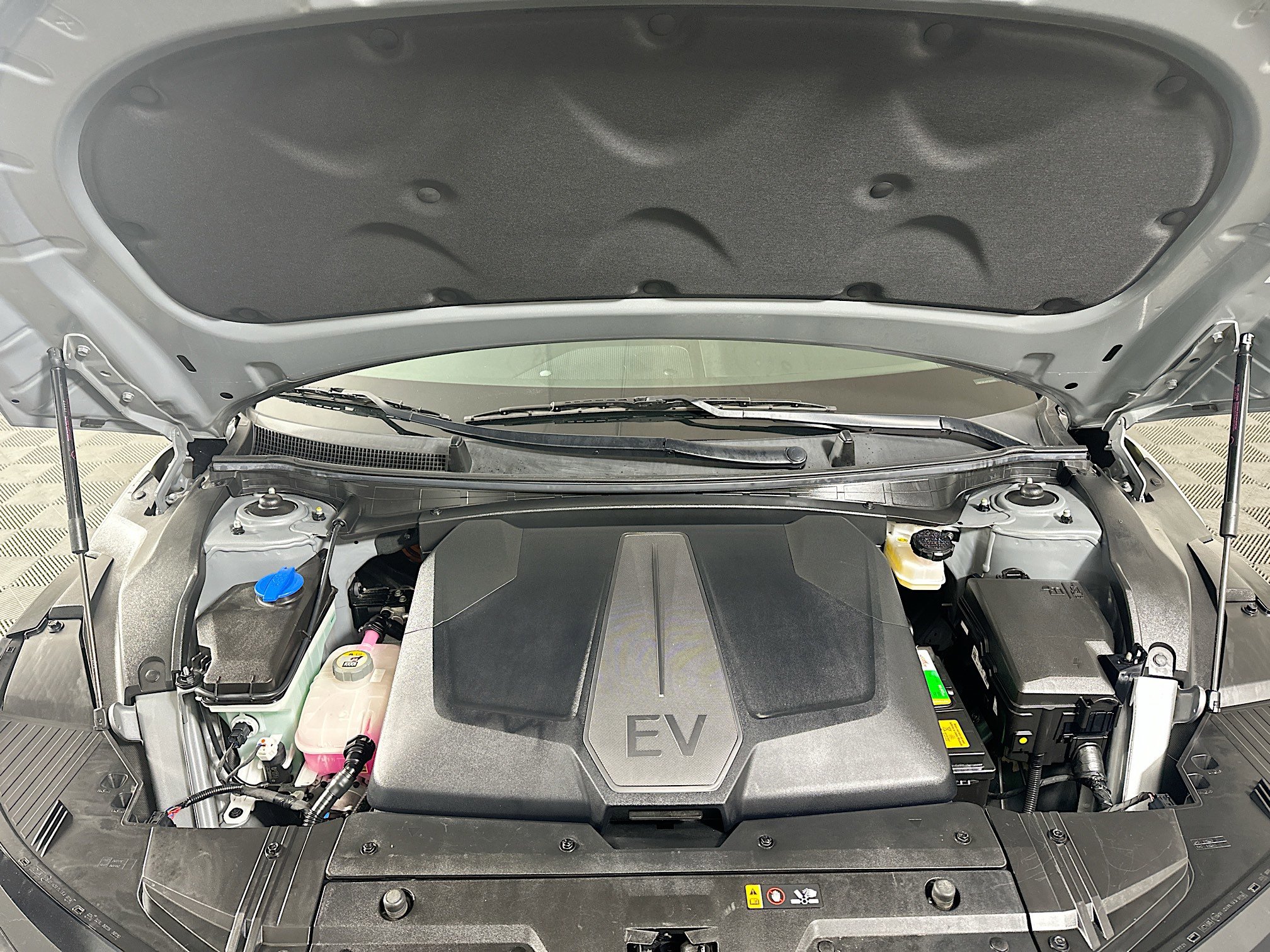 Used 2023 Kia EV6 Wind w/ Wind Technology Package image 34