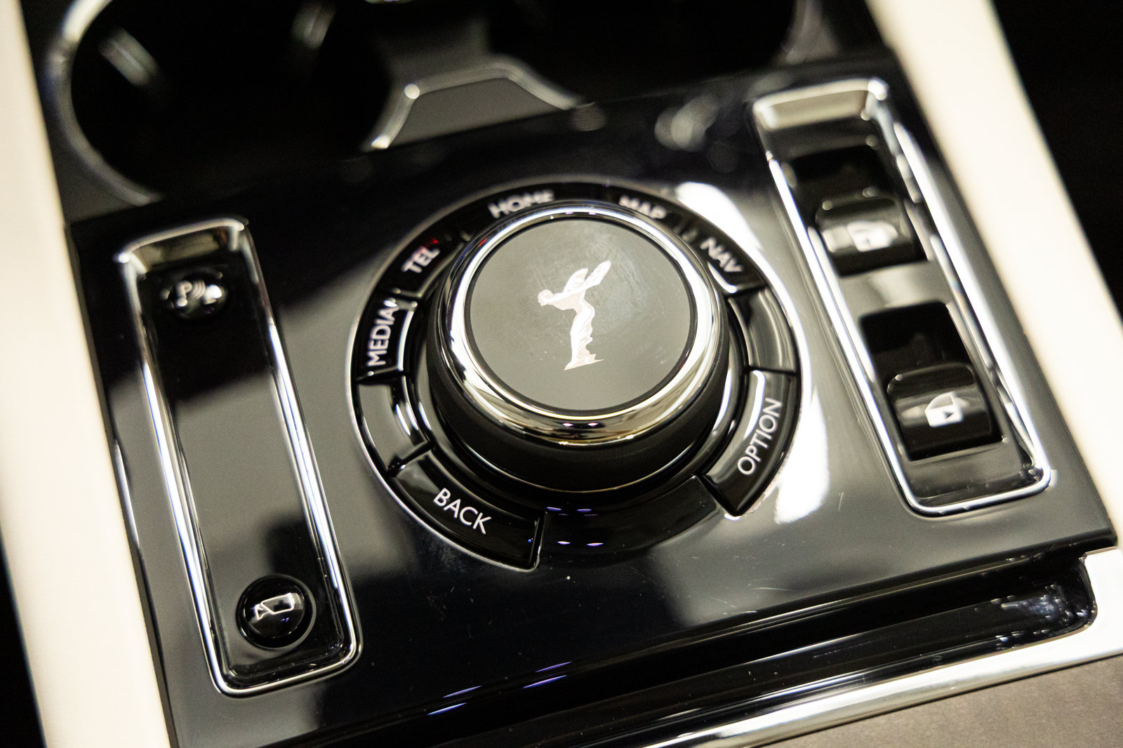 Certified 2024 Rolls-Royce Spectre w/ Spectre Launch Package AWD/4WD image 34