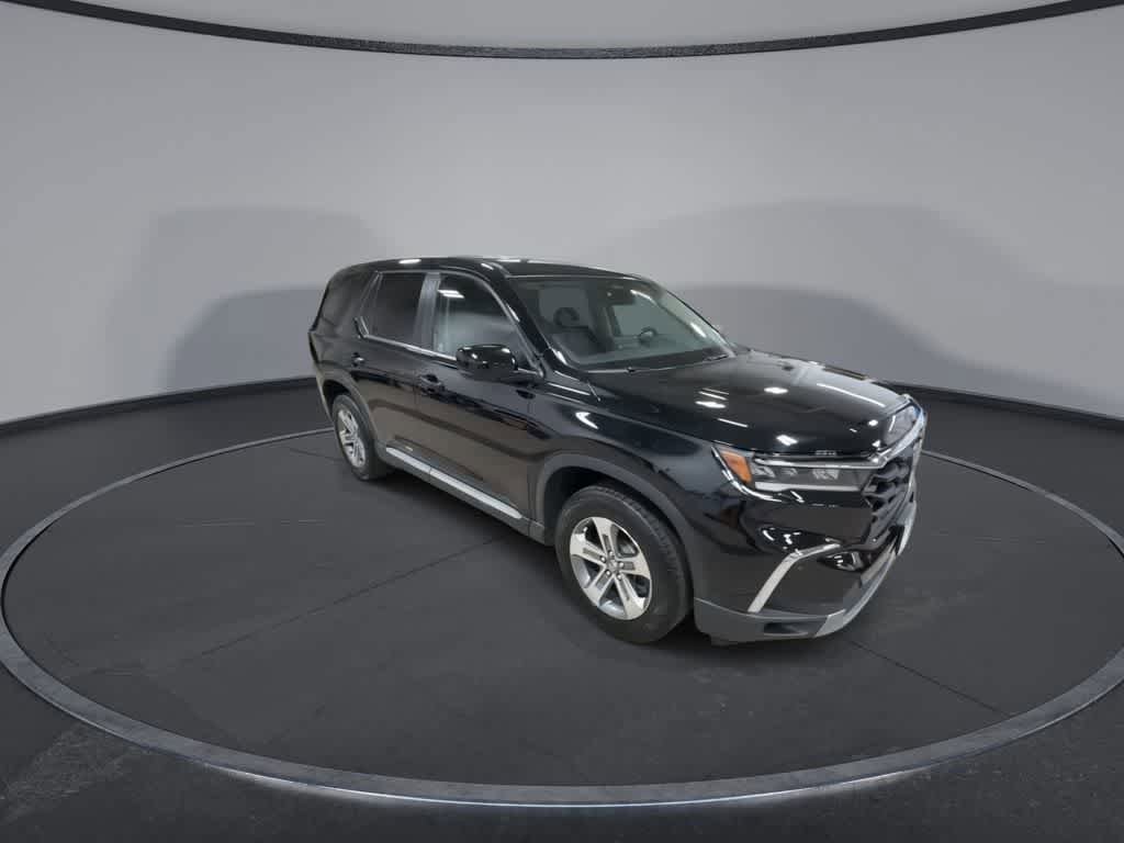Used 2023 Honda Pilot EX-L image 2