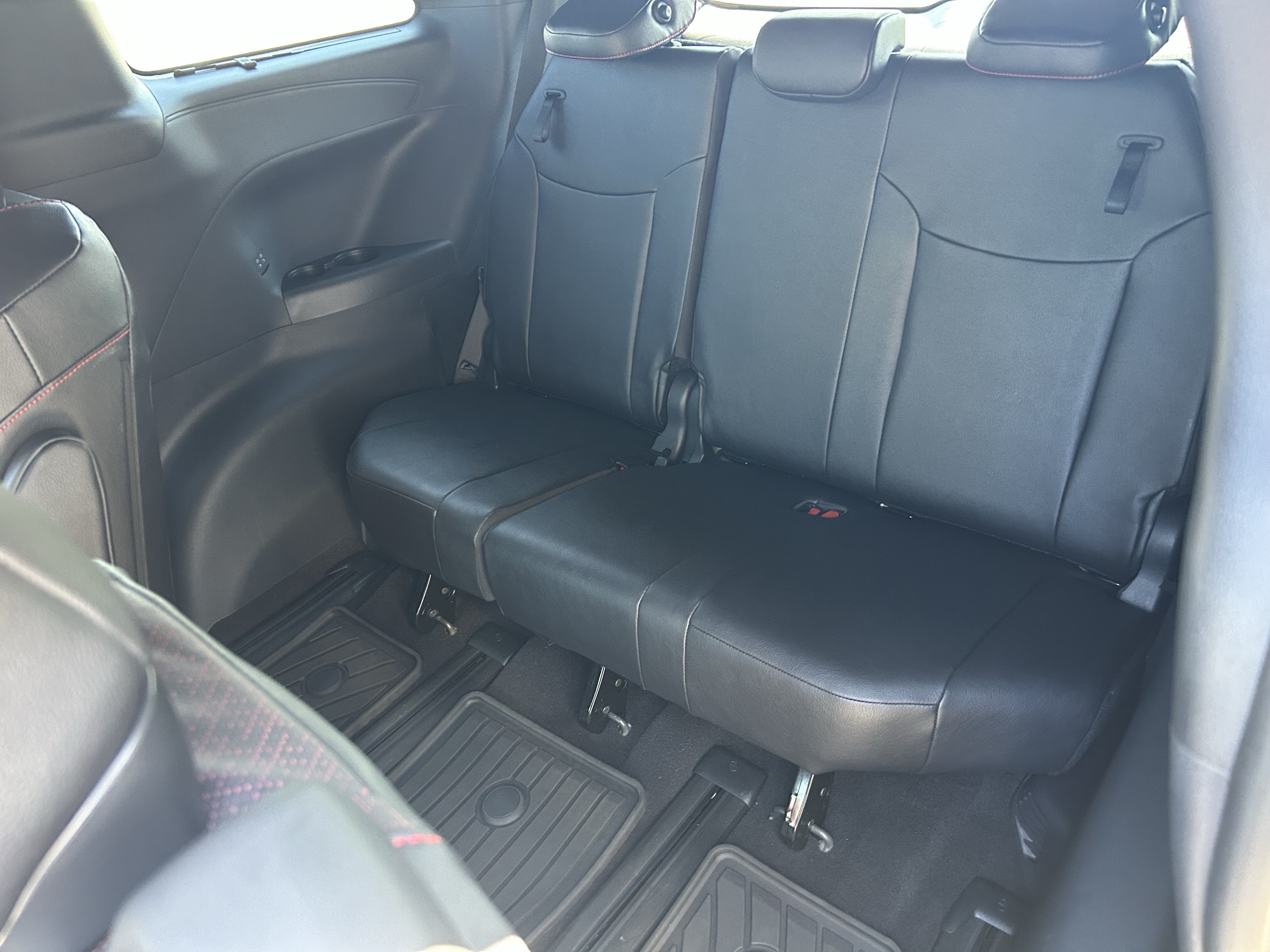 Certified 2025 Toyota Sienna XSE w/ XSE Premium Package AWD/4WD image 21