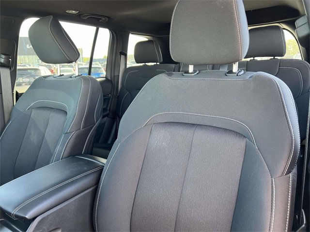 Certified 2025 Jeep Grand Cherokee Laredo X w/ Luxury Tech Group I image 25