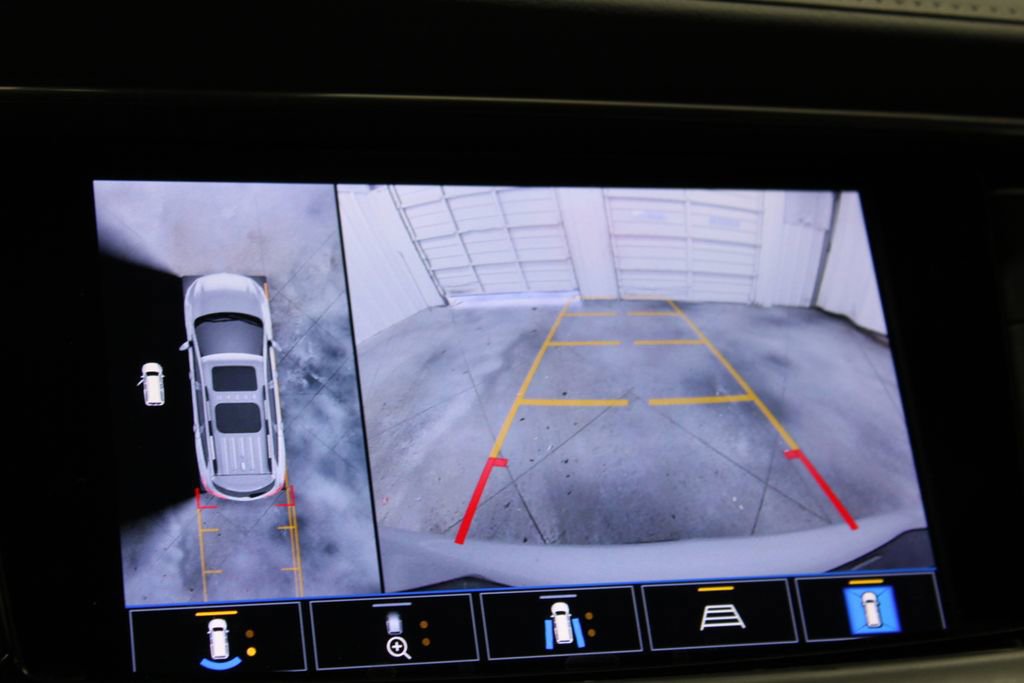 Used 2022 Buick Enclave Premium image 51