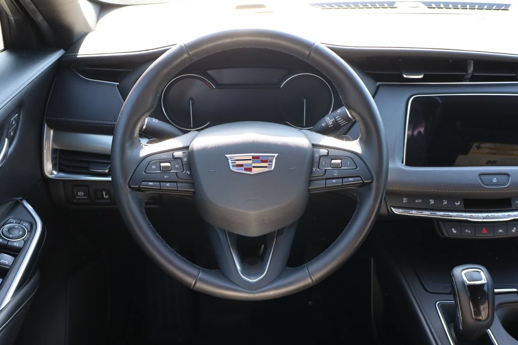 Used 2019 Cadillac XT4 Premium Luxury w/ Cold Weather Package AWD/4WD image 18
