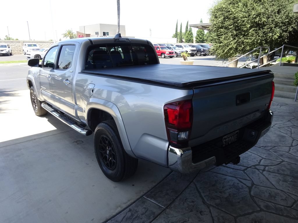 Used 2021 Toyota Tacoma SR5 RWD image 6
