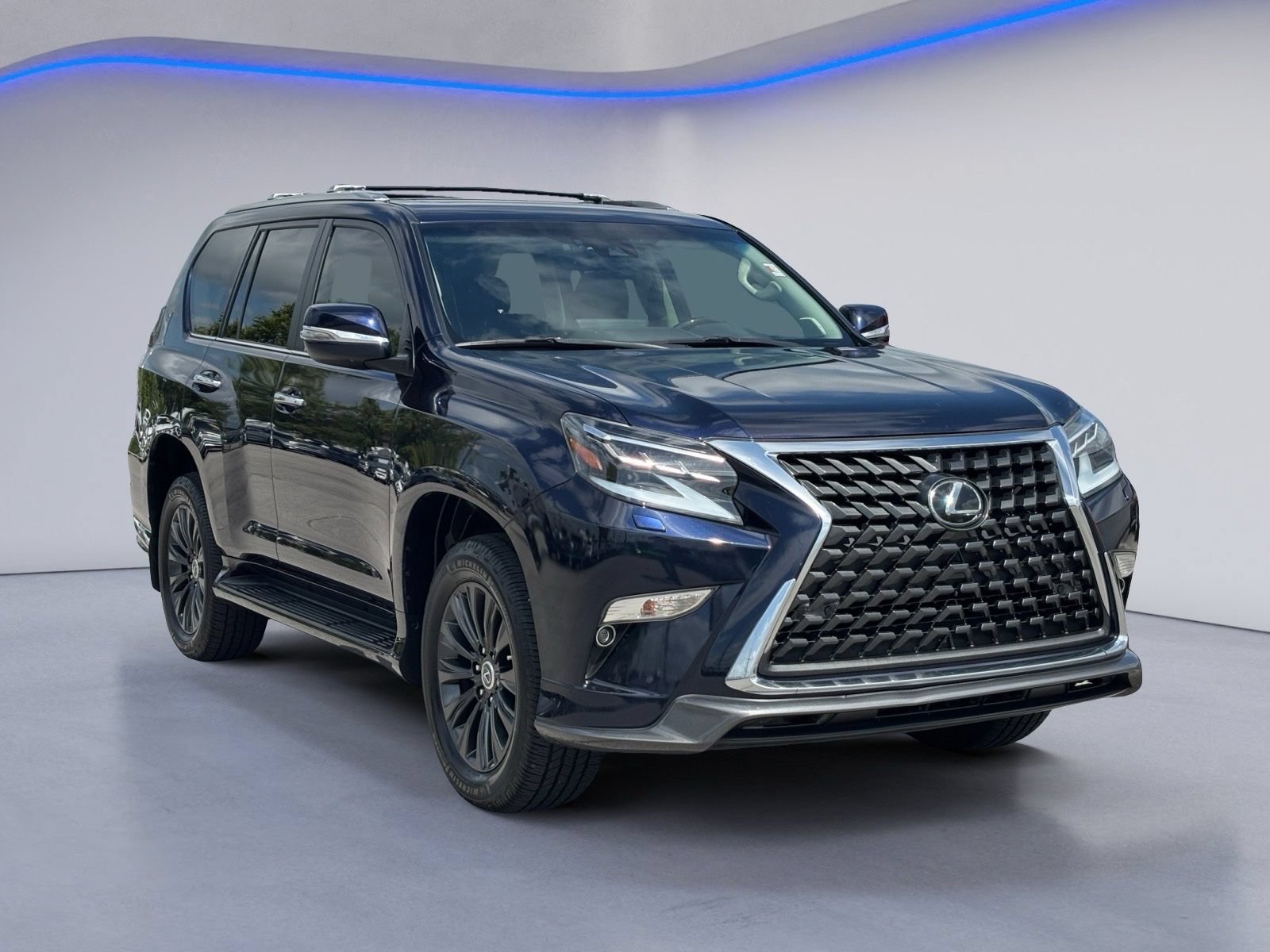 Used 2023 Lexus GX 460 Premium w/ Accessory Package AWD/4WD image 5