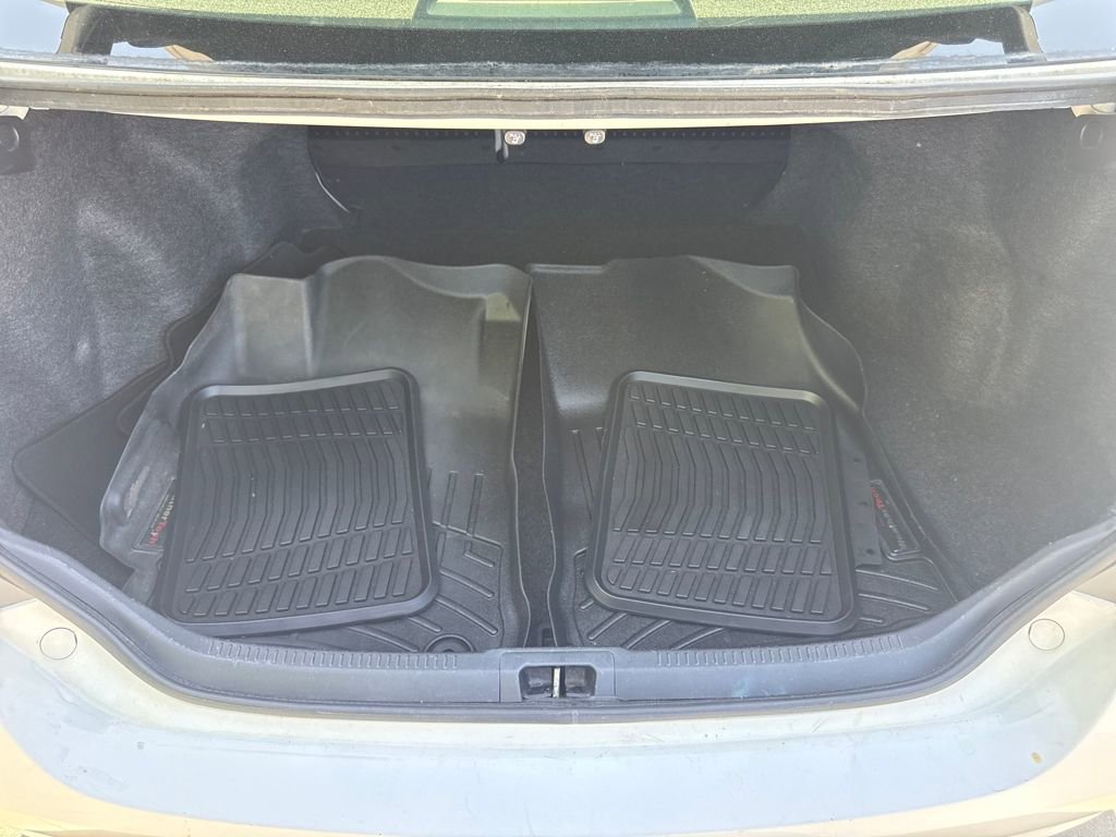 Used 2017 Toyota Camry SE image 31