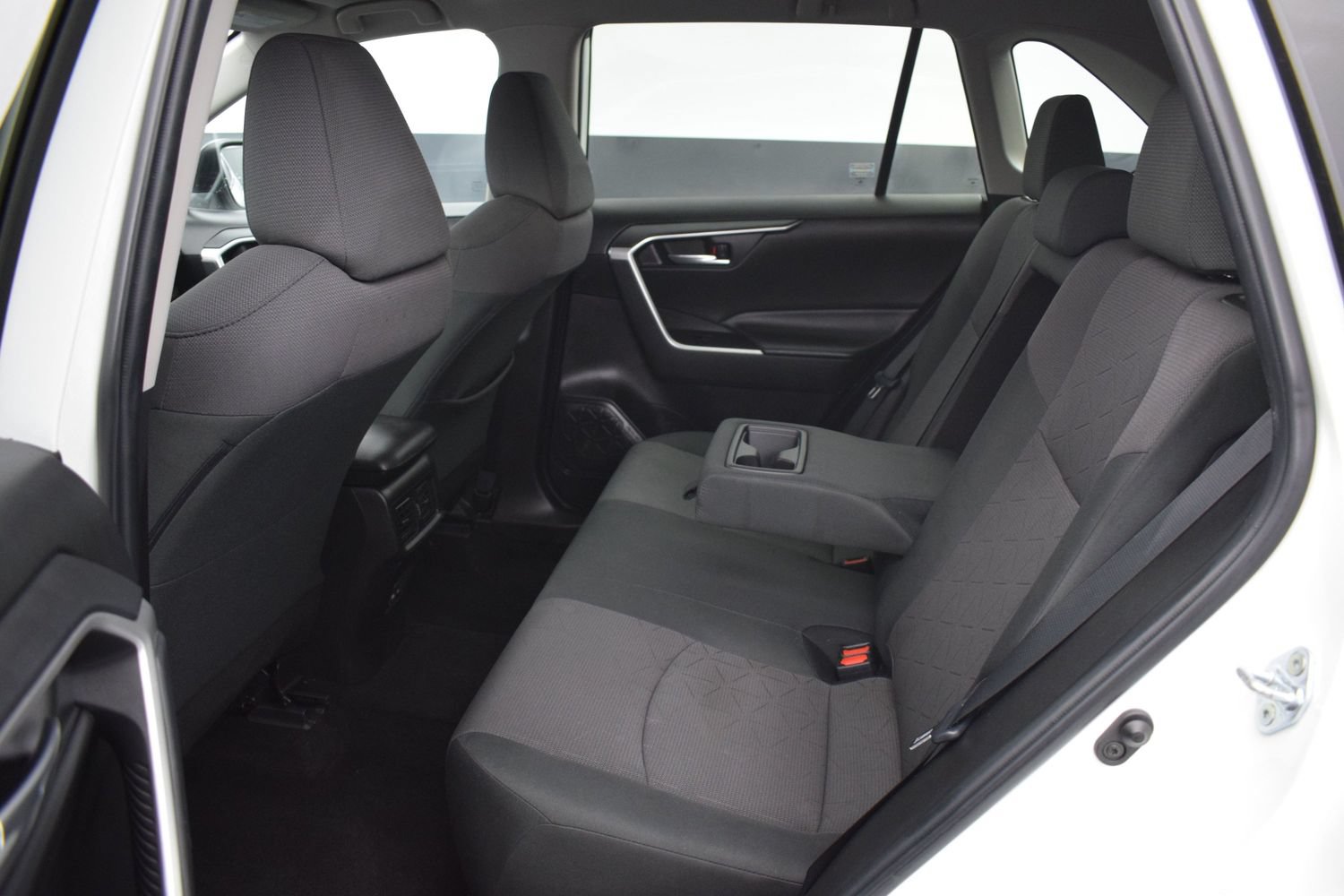 Used 2023 Toyota RAV4 XLE AWD/4WD image 12