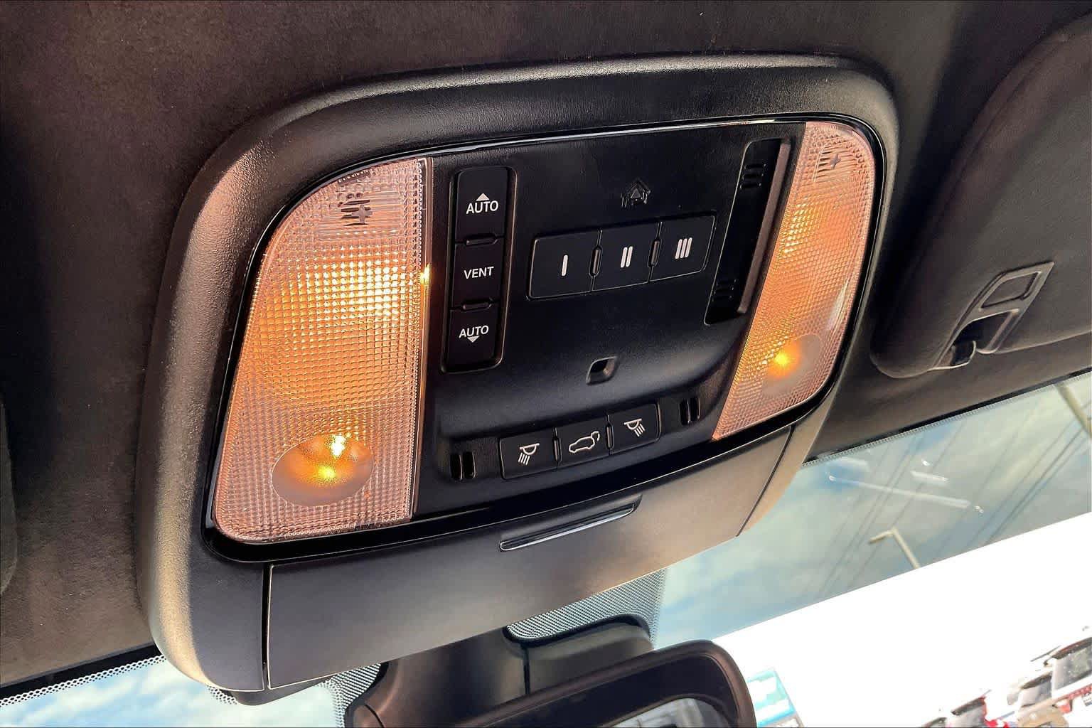 Certified 2024 Dodge Durango SRT image 32
