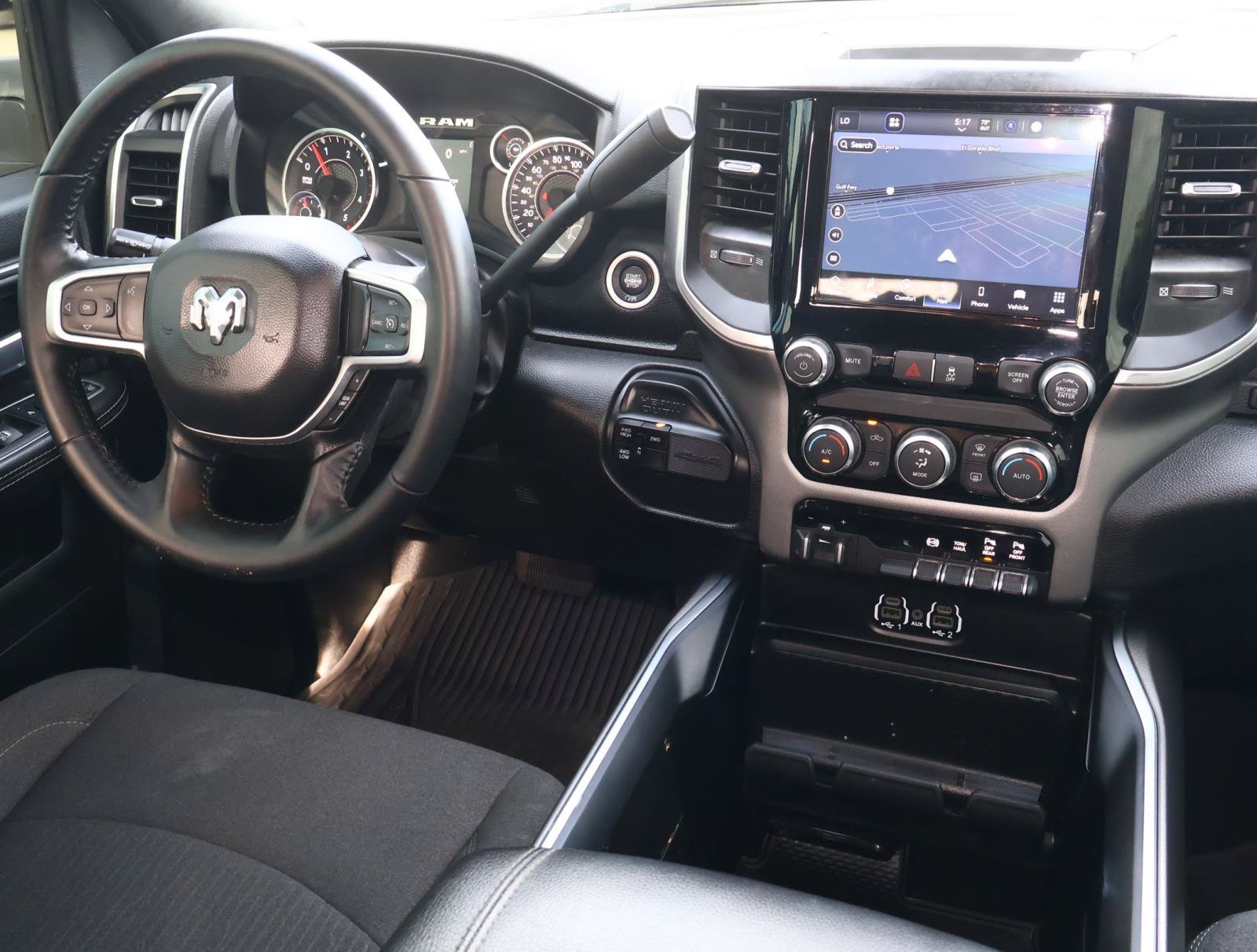 Used 2024 RAM 3500 Lone Star w/ Sport Appearance Package AWD/4WD image 10